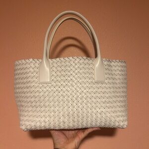 Bottega Vaneta white small Cabat handbag